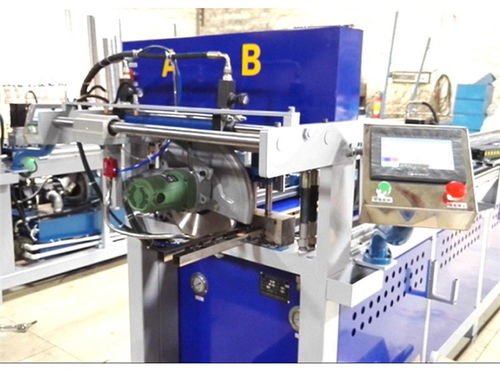 德川機械 專業制造，廠家直銷——兩工位數控沖孔機與護欄沖孔機的卓越選擇